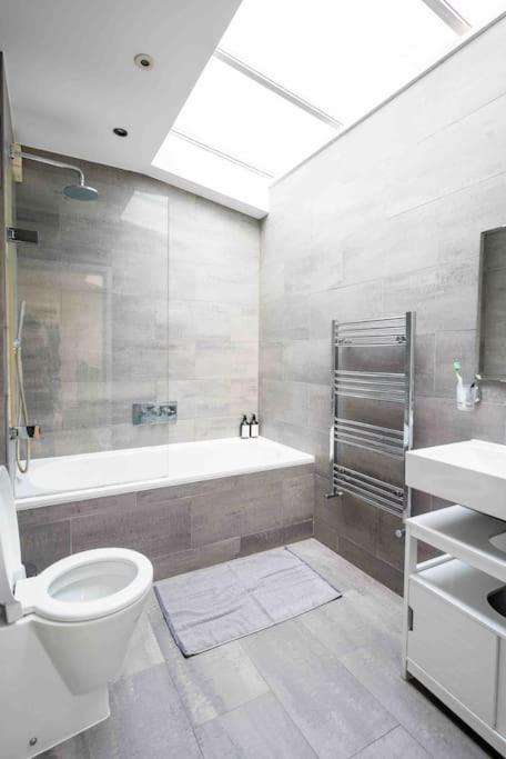 Sweet 3Brs House Close To Oxford & Soho London Exterior photo